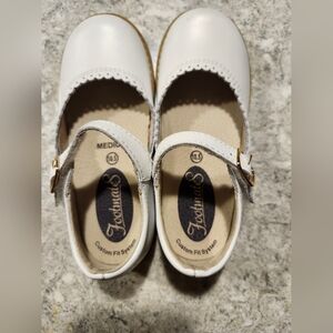 Foot mates white toddler dress shoe